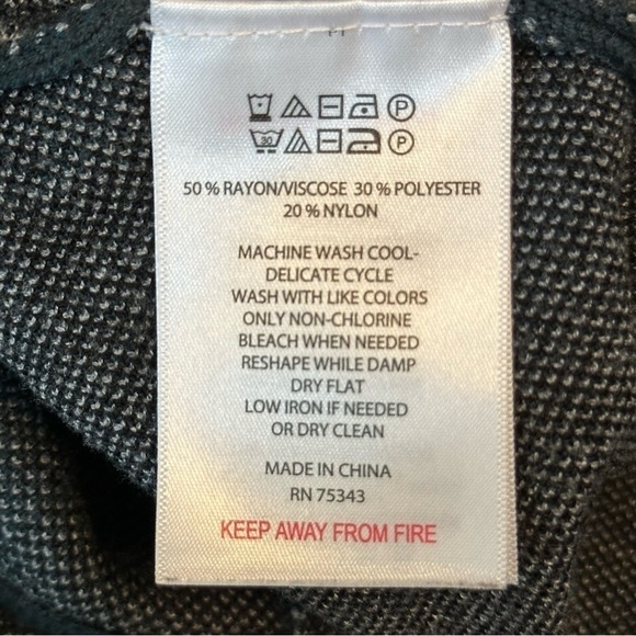 Max Studio Evergreen Plaid Sweater Cape Poncho, Oversized, OS - Picture 7 of 7